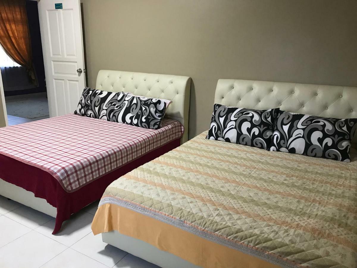 Homestay Melaka Executive Exterior photo